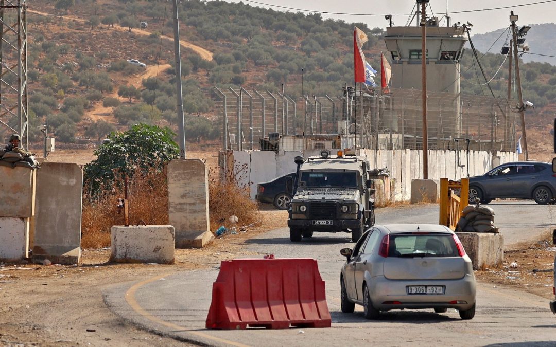 الاحتلال يفرض حصارًا على أريحا ويشدد إجراءاته على مداخلها