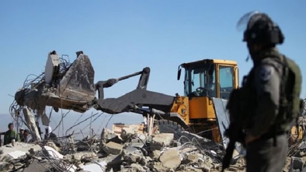 الاحتلال يهدم منزلاً شرق نابلس