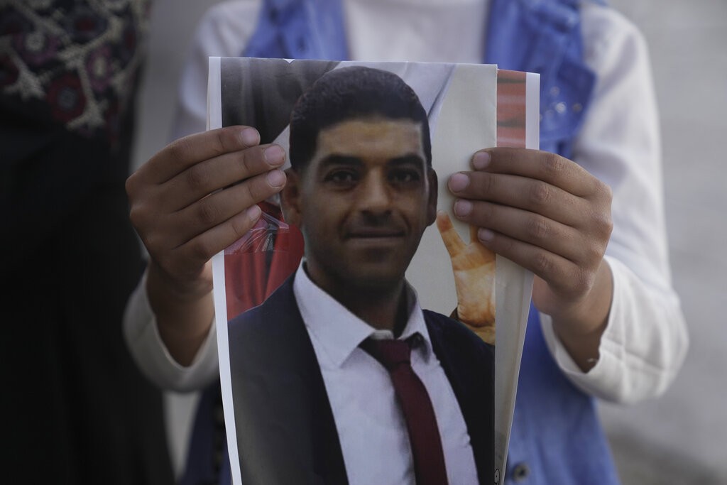 الاحتلال يقرر تسليم جثمان الشهيد محمد حسين عوض “أبو كافية”