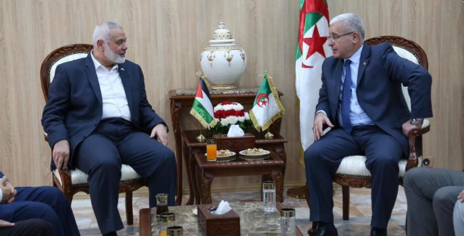 هنية على رأس وفد قيادة حماس يلتقون رئيس مجلس الشعب الجزائري