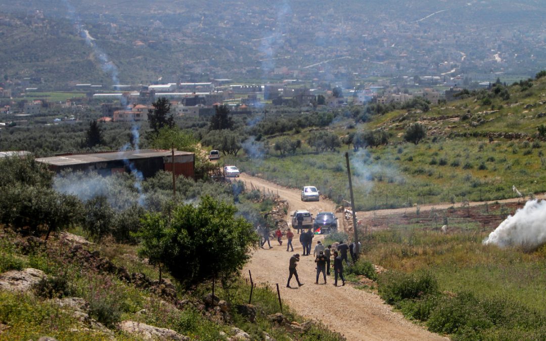 عشرات الإصابات بمواجهات مع الاحتلال في الضفة