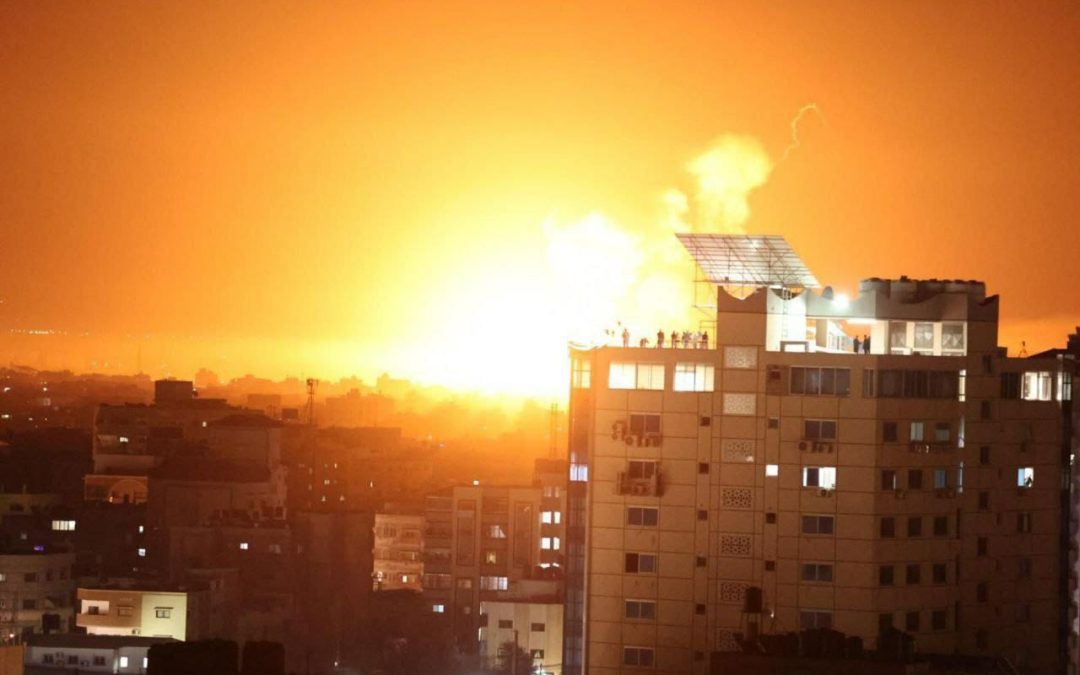 عدوان إسرائيلي على غزة وجنوب لبنان والمقاومة ترد