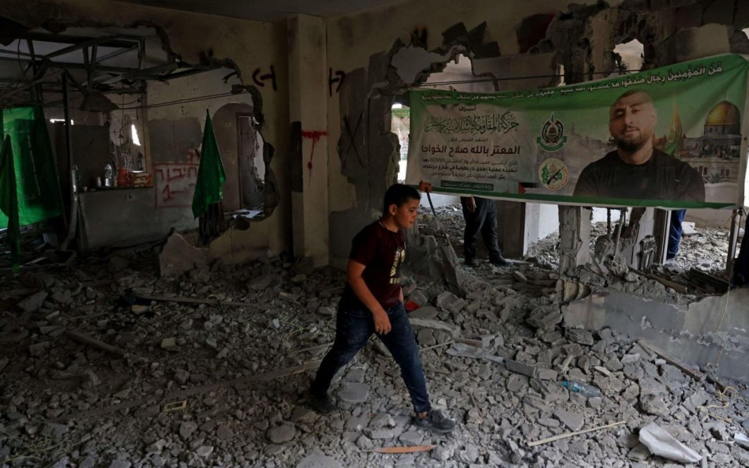 حماس: هدم منزل الخواجا جريمة لن تفلح في زعزعة إيمان شعبنا بالمقاومة