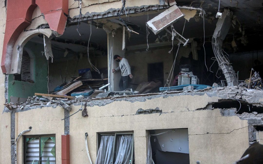 الأورومتوسطي: إسرائيل تنتهك مبدأي الضرورة والتناسب في هجماتها على غزة