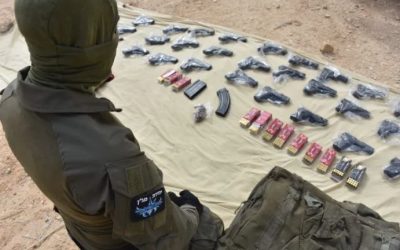 سرقة أسلحة وذخائر من قاعدة لجيش الاحتلال