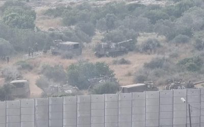 الاحتلال ينشر دباباته خلف جدار الضم العنصري شمال طولكرم