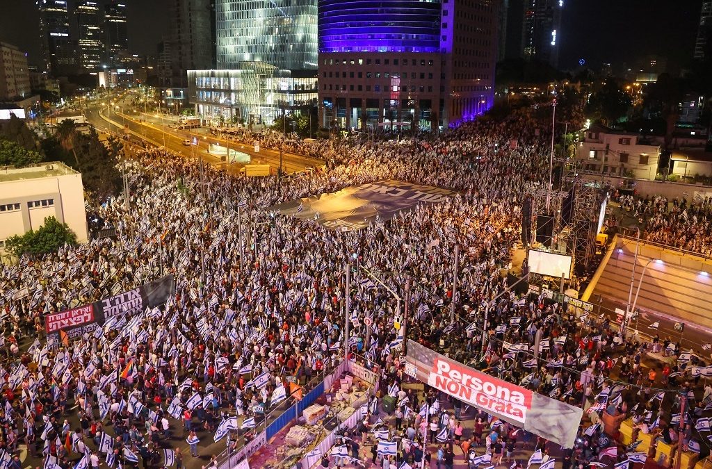 تجدد التظاهرات ضد حكومة نتنياهو للأسبوع الـ28 تواليًا