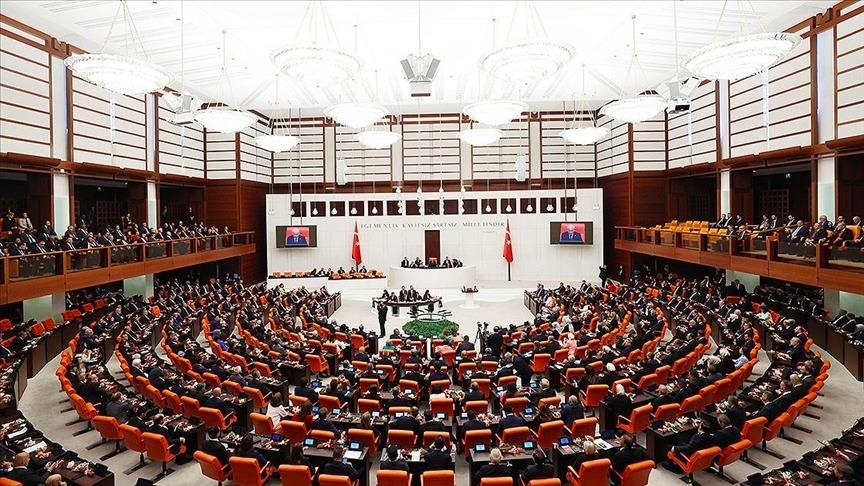 البرلمان التركي الجديد يعقد جلسته الأولى