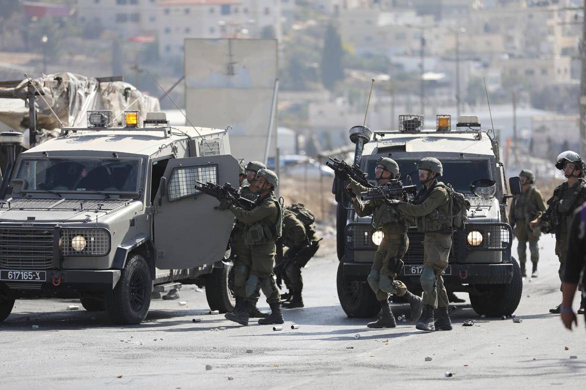 الاحتلال يشدد انتشاره في أريحا واعتداءات للمستوطنين بالقدس