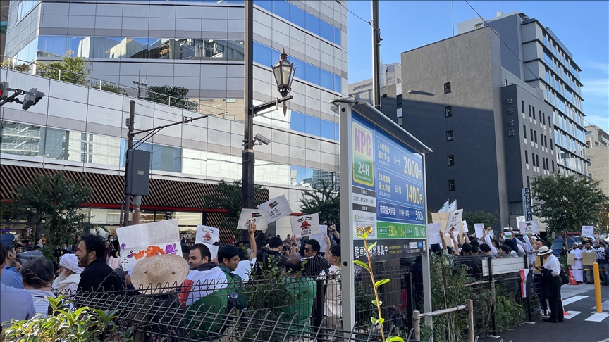 الحرية لغزة.. شعار مظاهرة في طوكيو