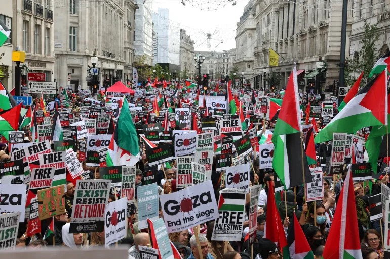 مظاهرة كبيرة وسط لندن تضامنا مع غزة