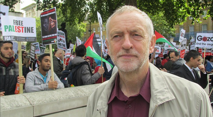 زعيم حزبي بريطاني يهاجم ساسة بلاده لسماحهم بالعدوان على غزة