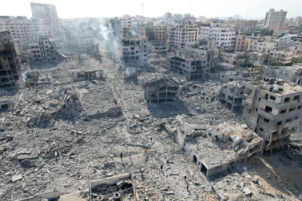 حماس: استمرار الاحتلال بقصف غزة تزامنًا مع قمة القاهرة رسالة بأنه كيان فاشي مارق