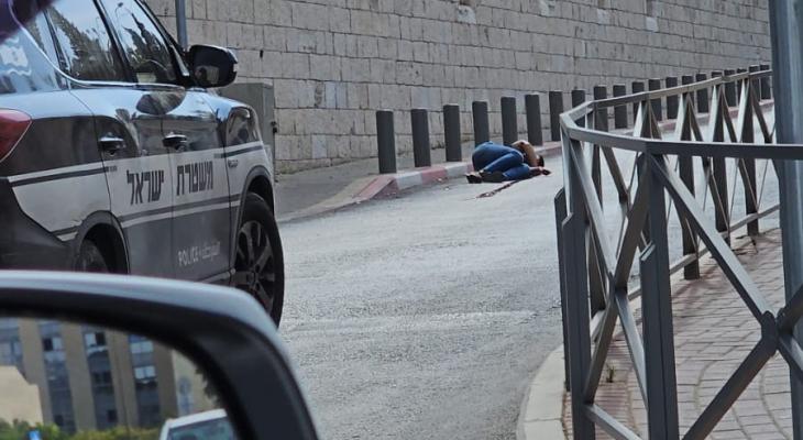 إصابة بالغة لجندي صهيوني بعملية طعن في القدس.. واستشهاد المنفذ