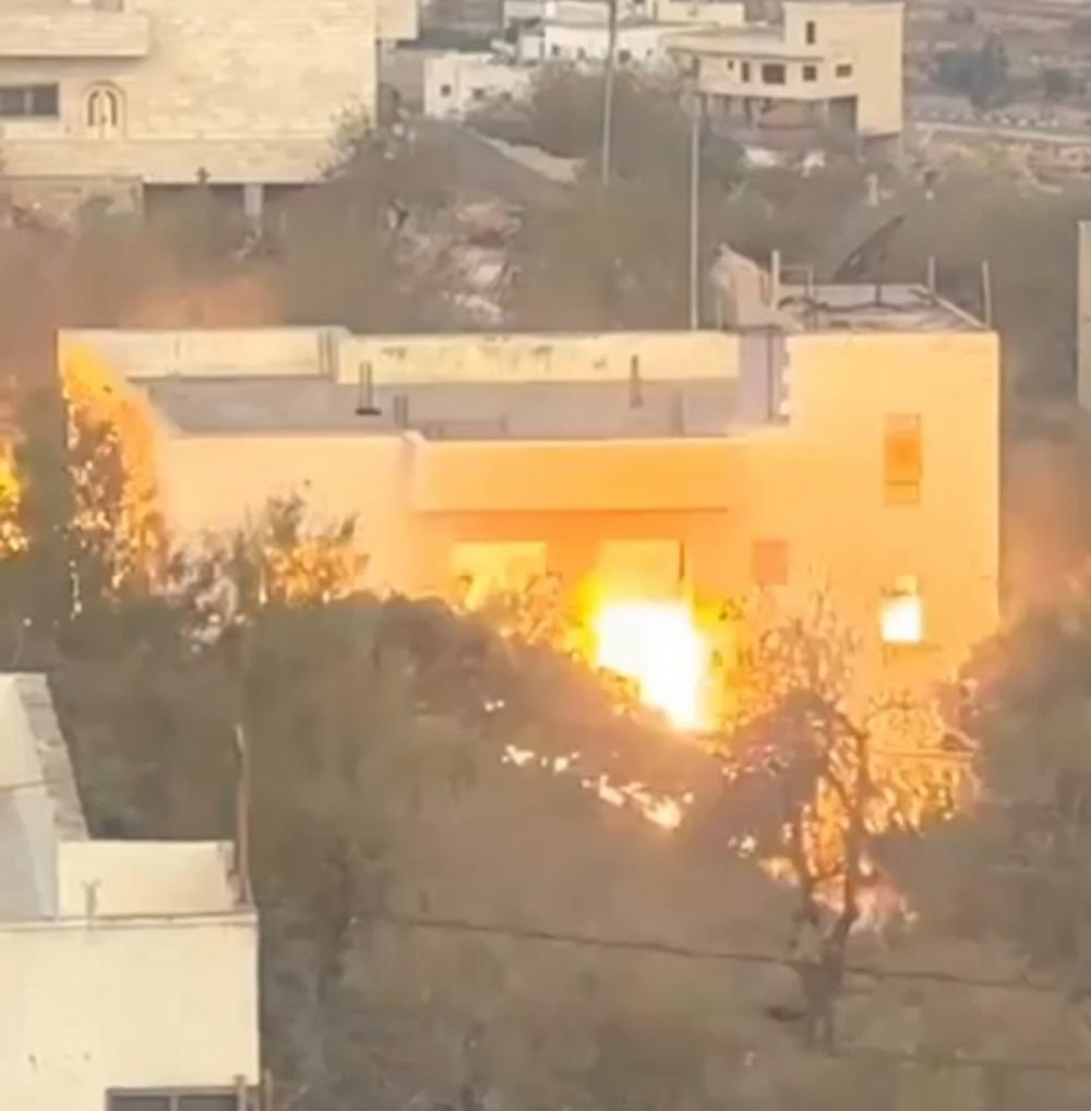 الاحتلال يفجر منزل القائد في حماس صالح العاروري برام الله