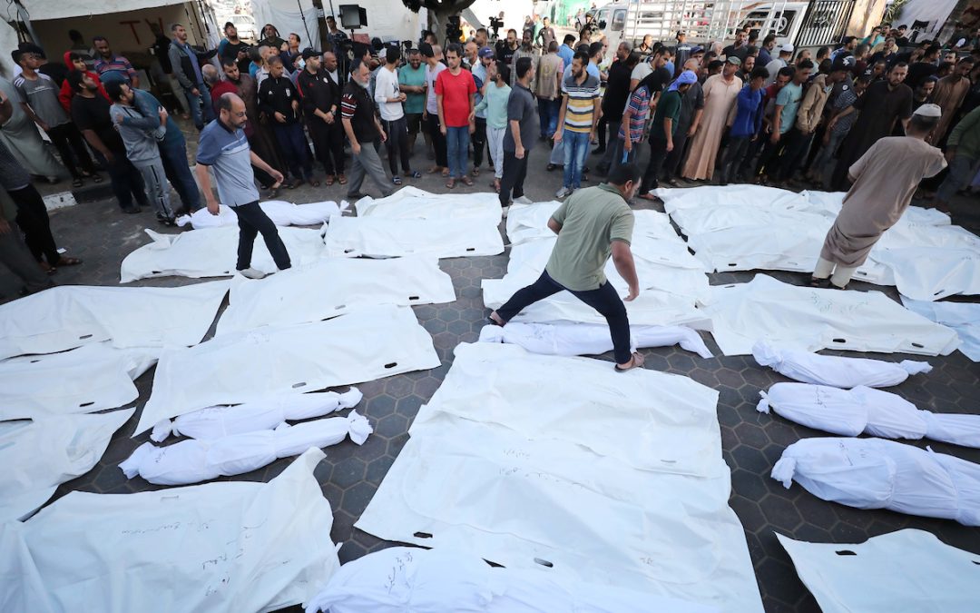 الأورومتوسطي يعد ملفًا أوليًّا يوثق عشرات حالات الإعدام الميداني في غزة