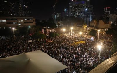 تظاهرات واسعة في إسرائيل تطالب بوقف النار وتنفيذ تبادل أسرى