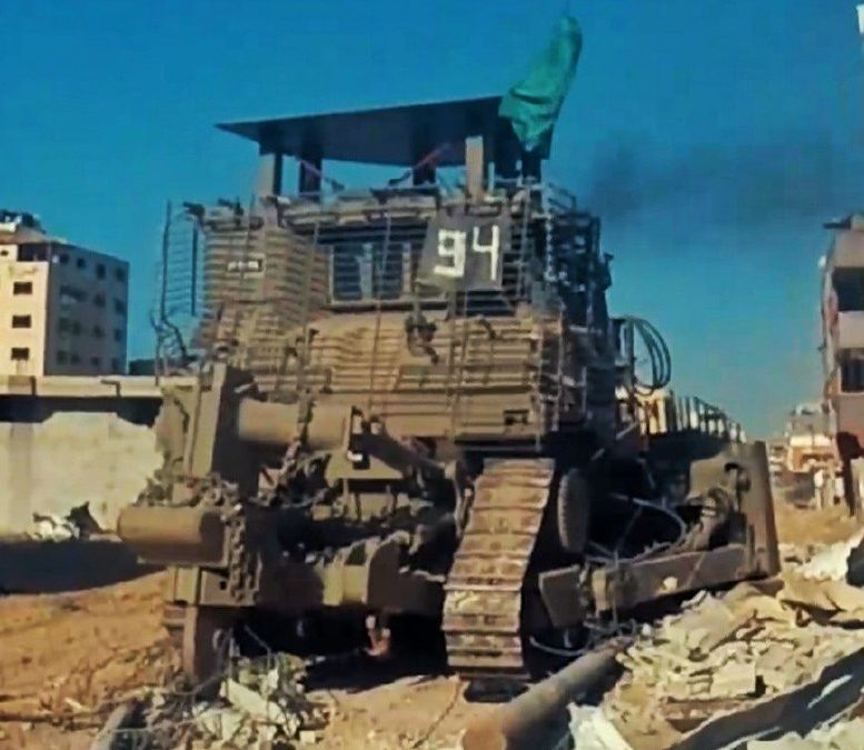 بالفيديو .. مشاهد ملحمية لأبطال القسام في مواجهة دبابات الاحتلال بغزة