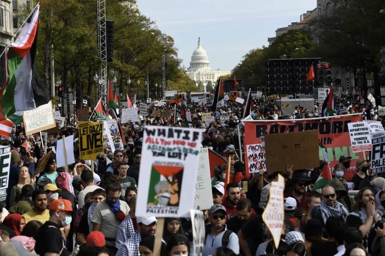 مظاهرات حاشدة في نيويورك تنديدا بالعدوان على غزة وتضامنا مع فلسطين
