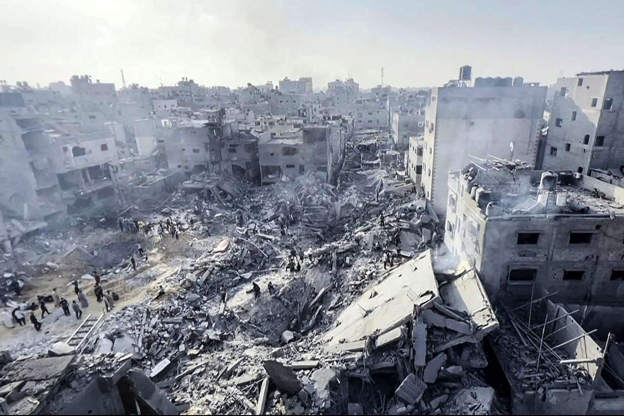 القسام: فقدان 23 جثة من أسرى الاحتلال تحت الأنقاض جراء القصف الصهيوني