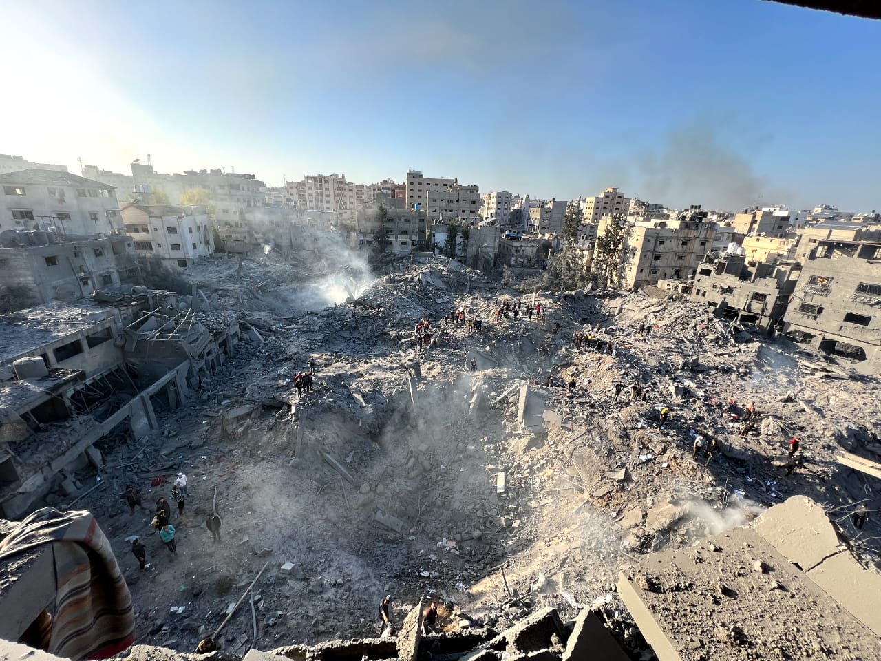 مجزرة مُروّعة .. الاحتلال يقصف 50 بناية سكنية على رؤوس سكانيها في حي الشجاعية