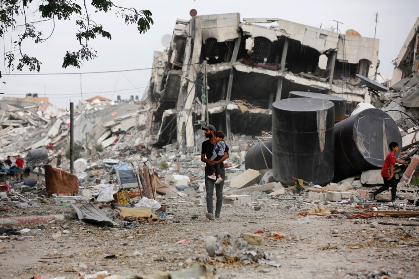 اليوم الـ 67 للعدوان .. الاحتلال يواصل الإبادة الجماعية بغزة