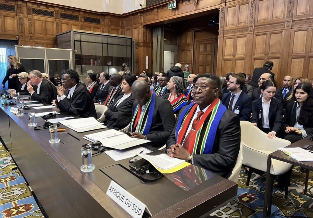 الفريق القانوني لجنوب أفريقيا في محكمة العدل الدولية