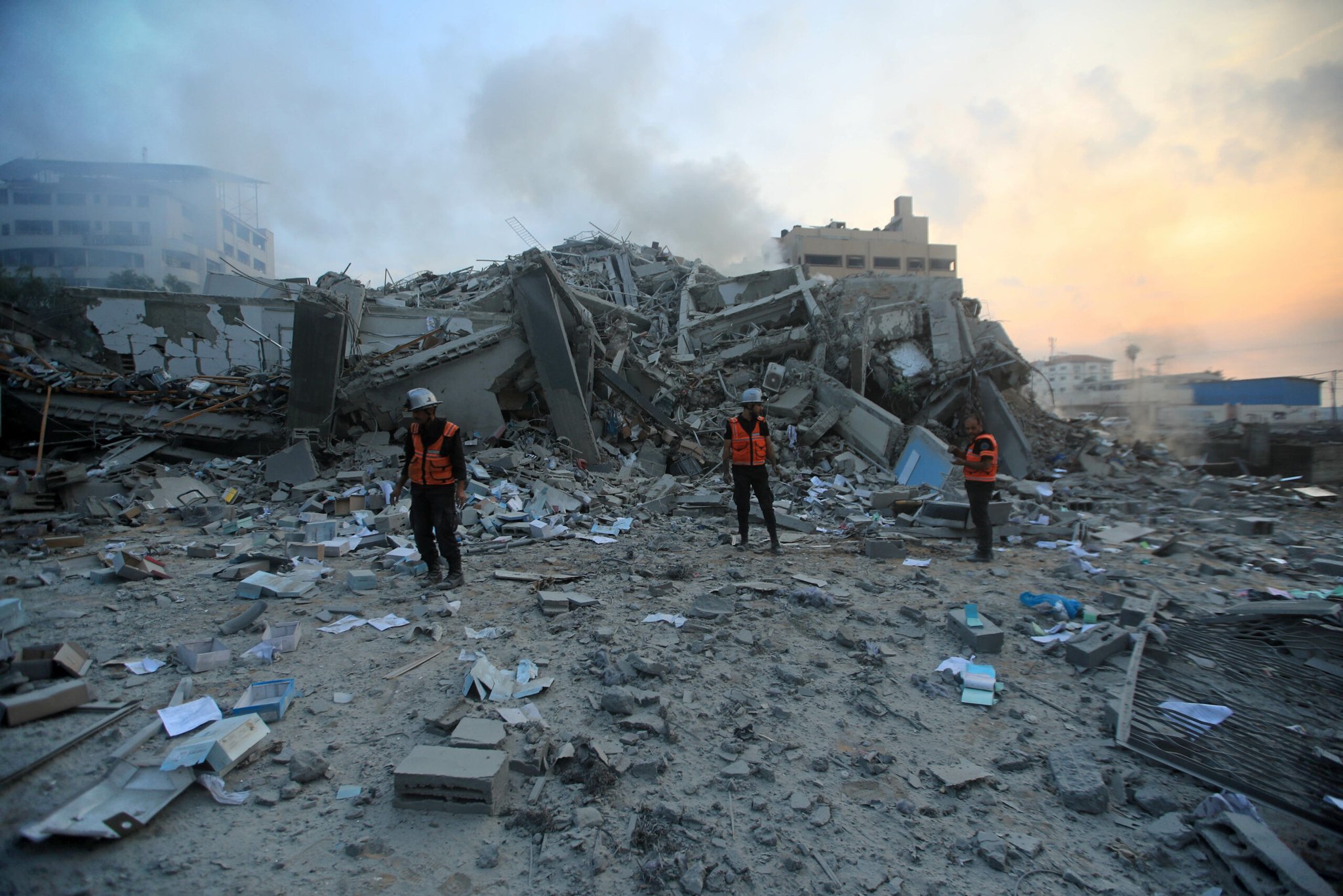 قطع الاتصالات عن غزة