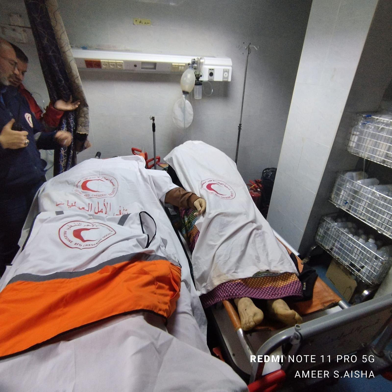 “الهلال الأحمر” تطالب العالم بحماية مستشفى الأمل وتنعى استشهاد إحدى كوادرها  