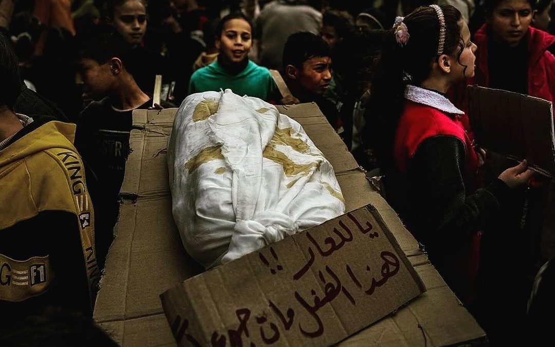 الأورومتوسطي: مئات الفلسطينيين يواجهون موتًا حقيقيًّا بسبب الجوع والجفاف