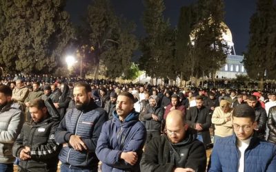 35 ألفا يؤدون صلاتي العشاء والتراويح في المسجد الأقصى