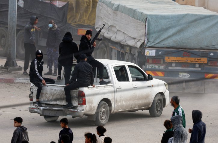 عشائر غزة تنعي شهداء الشرطة وتتعهد بالوقوف خلفها في وجه الاحتلال