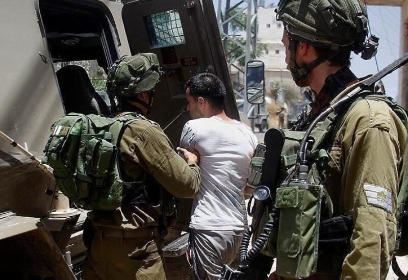 ارتفعت حصيلة الأسرى إلى 8340.. قوات الاحتلال تعتقل 30 مواطنًا في الضفة
