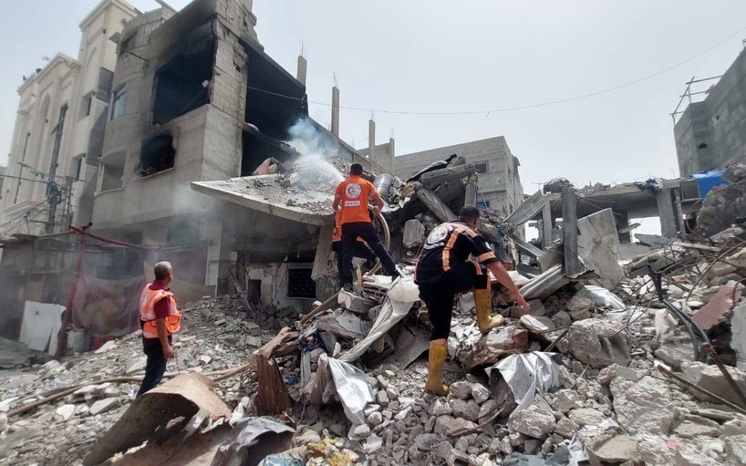  دفاع مدني غزة: ارتقى 70 شهيدًا من طواقمنا منذ بداية العدوان