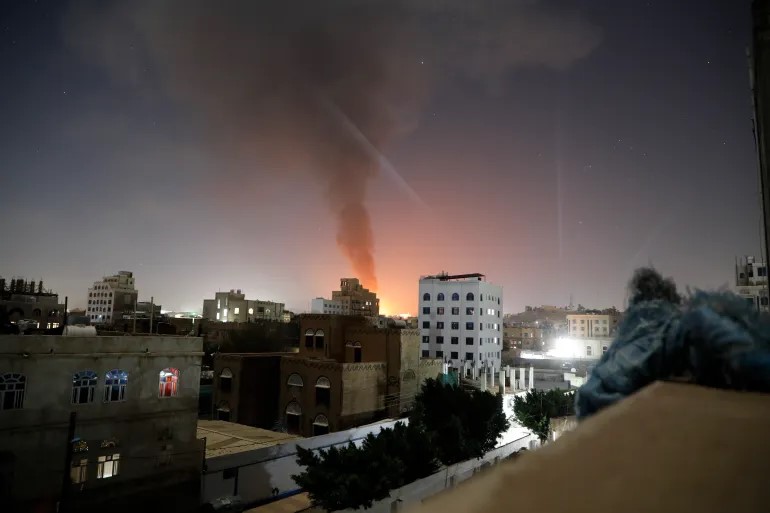 16 شهيدًا وعشرات الجرحى بعدوان أميركي وبريطاني على اليمن