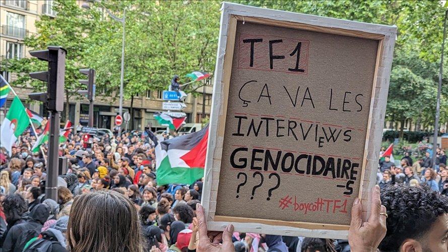 مظاهرة غاضبة في فرنسا احتجاجاً على مقابلة لنتنياهو مع قناة محلية