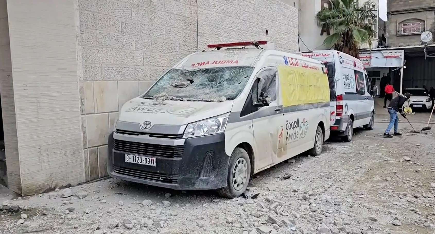 الاحتلال يقصف مستشفى الهلال الإماراتي غرب رفح