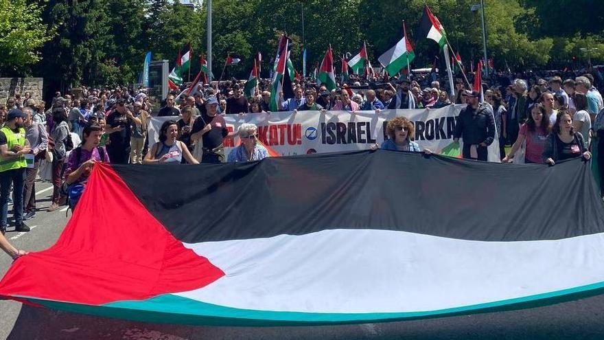 تزامناً مع ذكرى النكبة.. مظاهرة حاشدة في لندن تنديداً بالعدوان على غزة