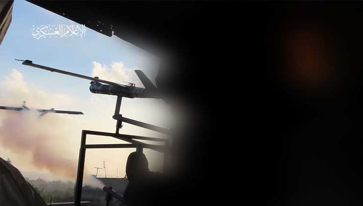 اليوم الـ 257 .. القسام يستهدف مستوطنة حوليت بطائرة زواري