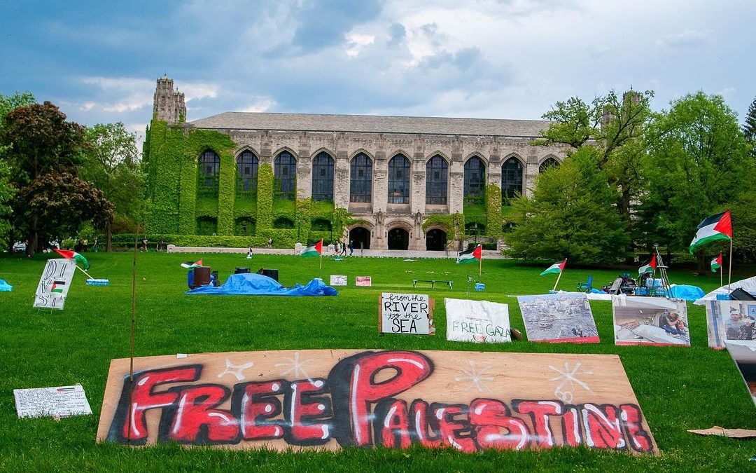 انسحاب عشرات الطلبة في جامعة بشيكاغو من حفل التخرج تضامنًا مع غزة