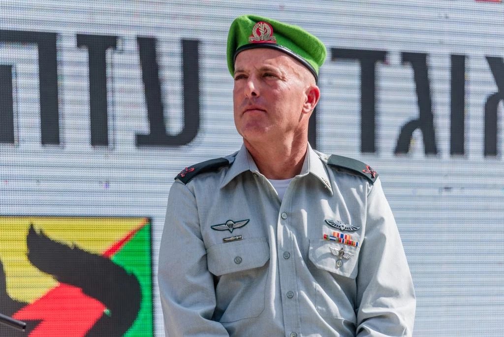 قائد فرقة غزة في جيش الاحتلال يستقيل من منصبه