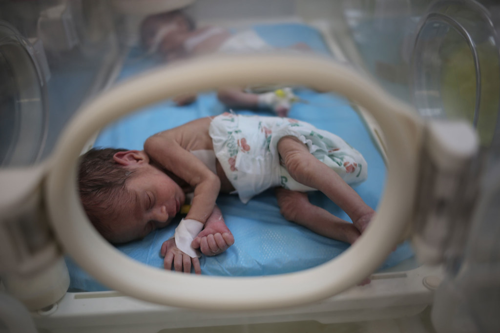 من لم يمت بالقذائف مات بالأوبئة.. اليونيسف تحذر من تصاعد الوفيات بين أطفال غزة