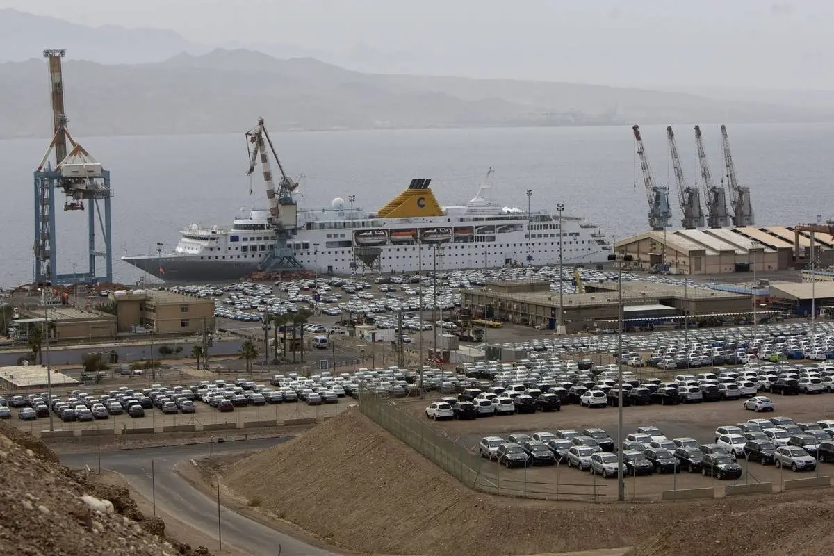الخسائر الاقتصادية تقلص العمالة في ميناء إيلات إلى النصف