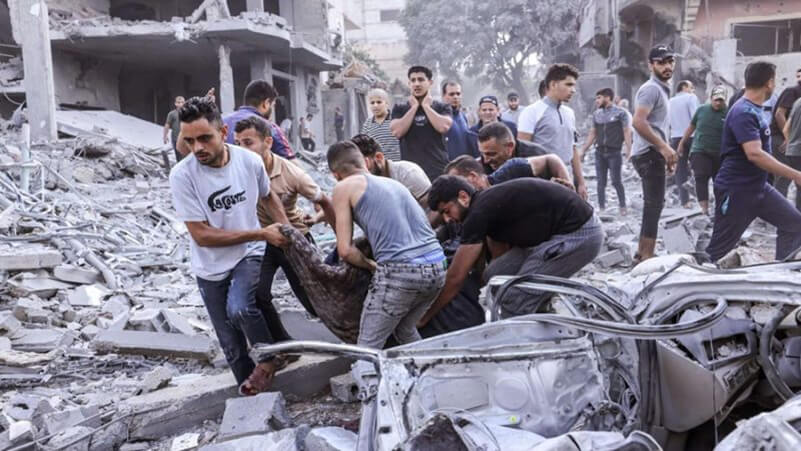 ٣١ شهيدًا و٦٢ جريحاً بـ ٣ مجازر جديدة في قطاع غزة