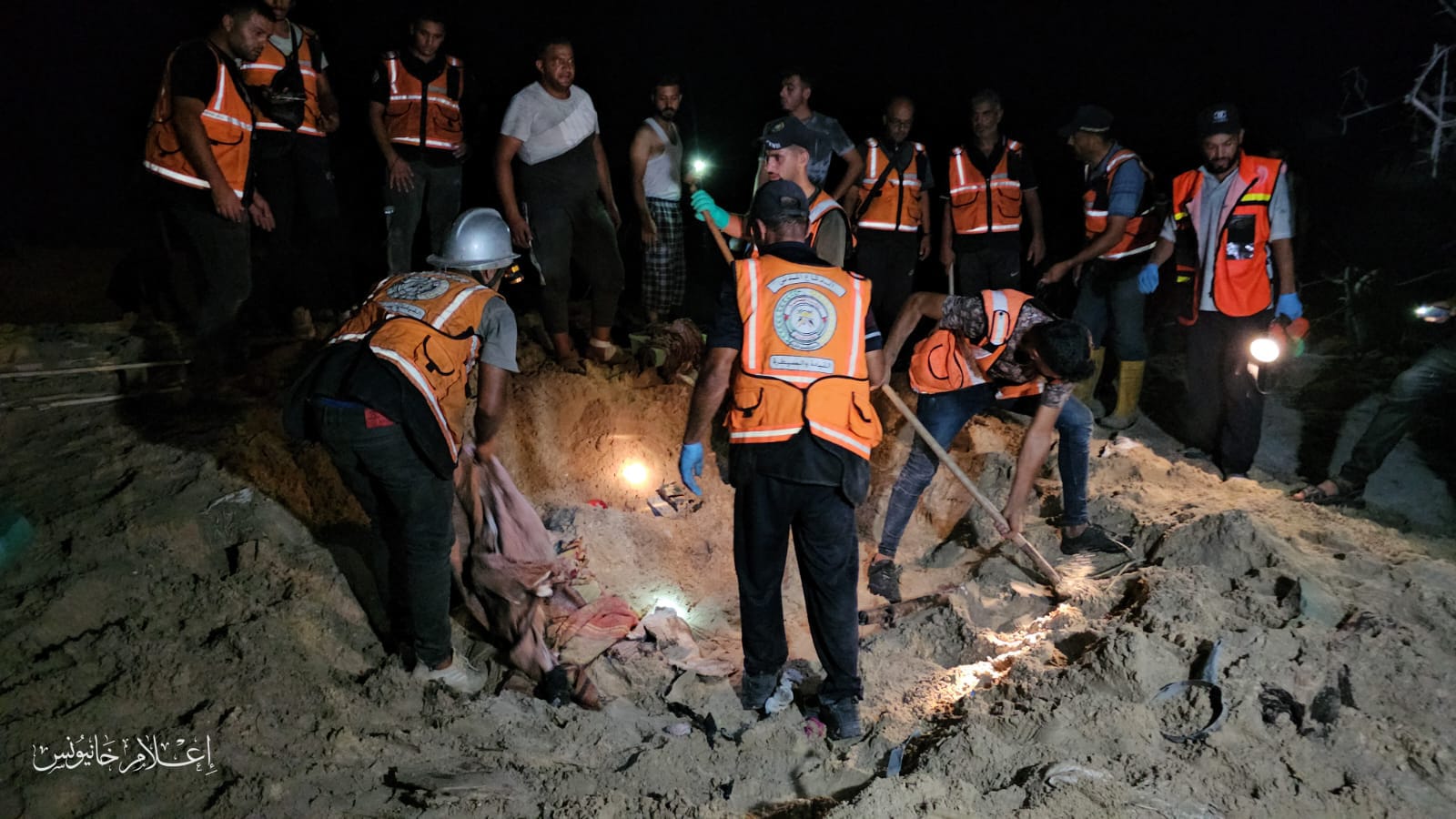 عشرات الشهداء بمجزرة إسرائيلية استهدفت النازحين في مواصي خانيونس