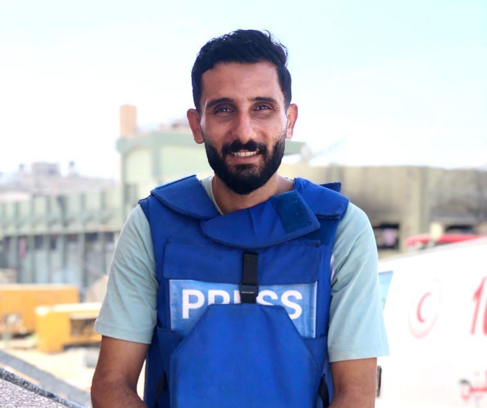 الإفراج عن الصحفي معاذ الكحلوت بعد احتجازه لساعات شرق جباليا الإفراج عن الصحفي معاذ الكحلوت بعد احتجازه لساعات شرق جباليا
