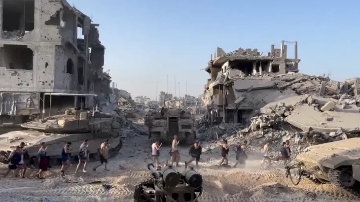 مصادر طبية تؤكد استشهاد بعض الكوادر حرقا في مستشفى كمال عدوان