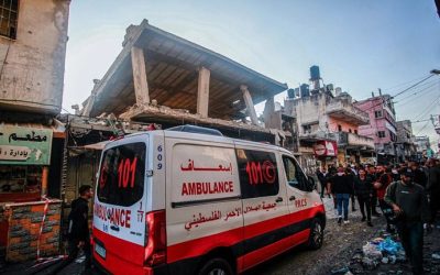 استمرار انقطاع الاتصال بطواقم طبية في رفح بعد استهداف إسرائيلي