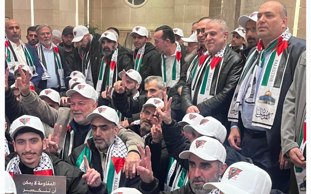 محررو طوفان الأقصى المبعدون يوجهون التحية لأهل غزة وحركة حماس