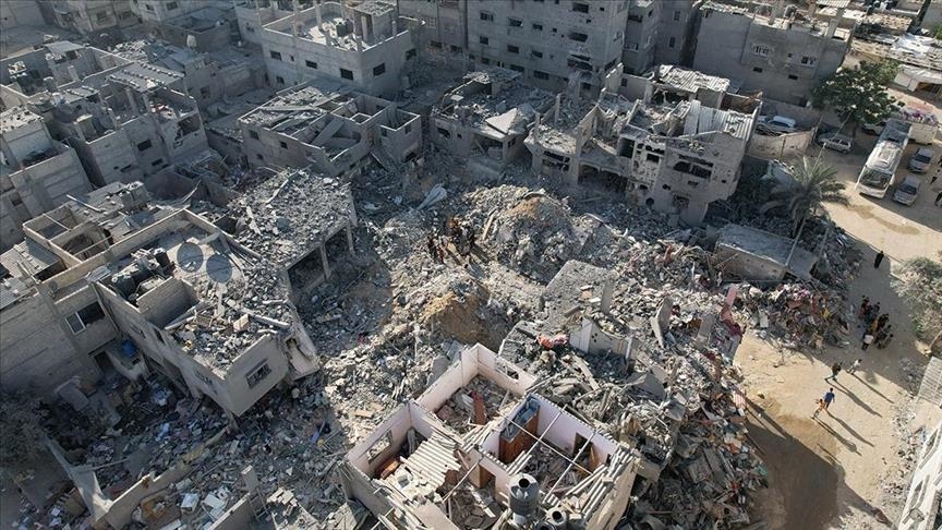 الدفاع المدني بغزة يخلي 3 أبراج بعد انهيار جزئي.. ولا إصابات